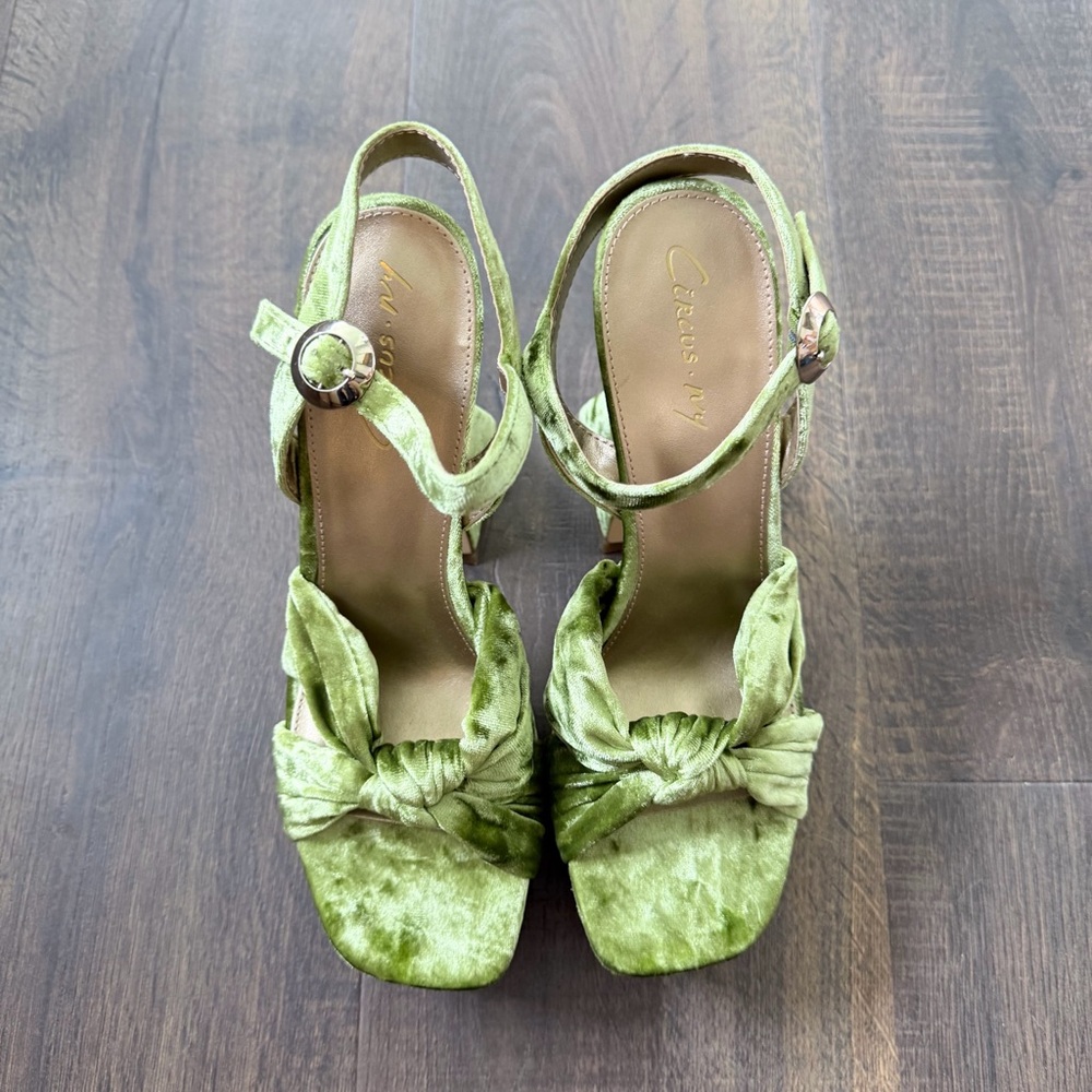 Sam Edelman Circus NY Audrea Platform Sandal | L. Jade Velvet | Size: 8 - Picture 3 of 7
